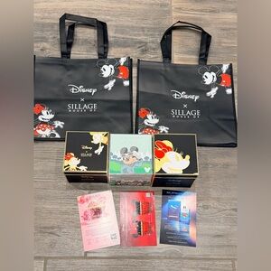 House Of Sillage Minnie Mouse and Mikey Mouse